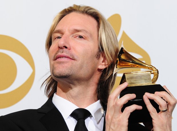 Close up photograph of American choral composer Eric Whitacre, used for the Chambers Music Studio scavenger hunt.