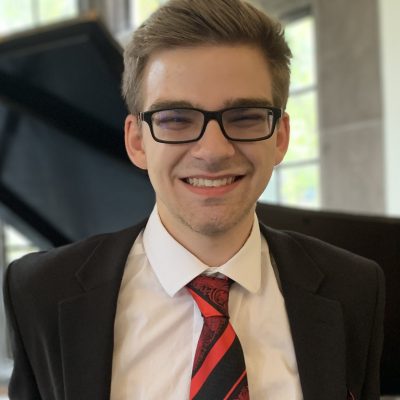 Kyle Thompson Headshot